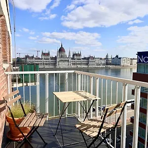 Riverside Luxury Panorama - Smarttv, Fastwifi Budapest